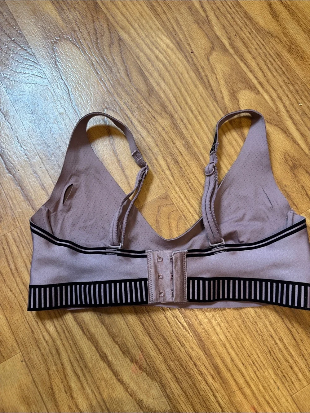 ALO Yoga Mauve Sports Bralette with Black Trim
